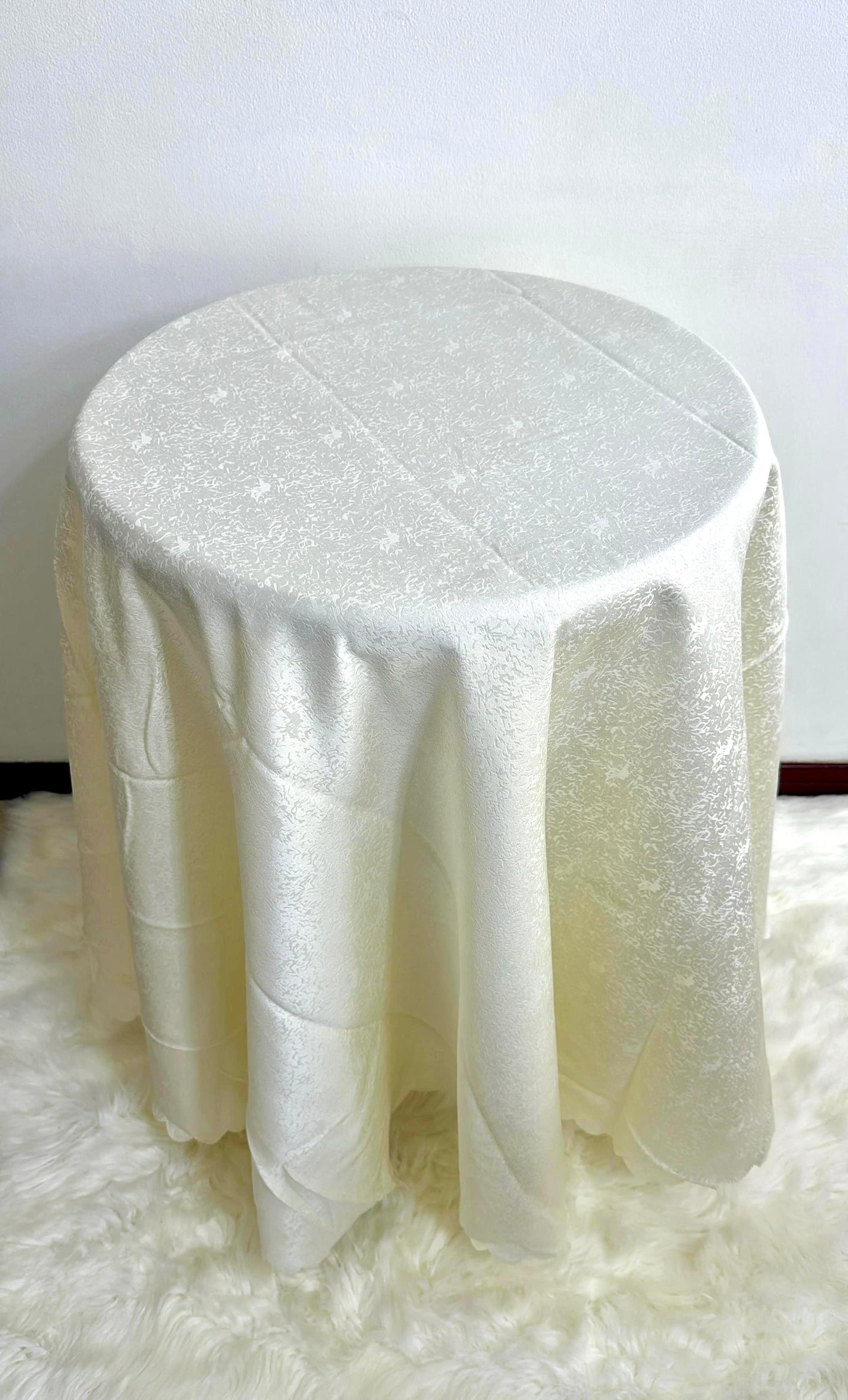 Mantel Redondo Jacquard 180x180cm Kingo