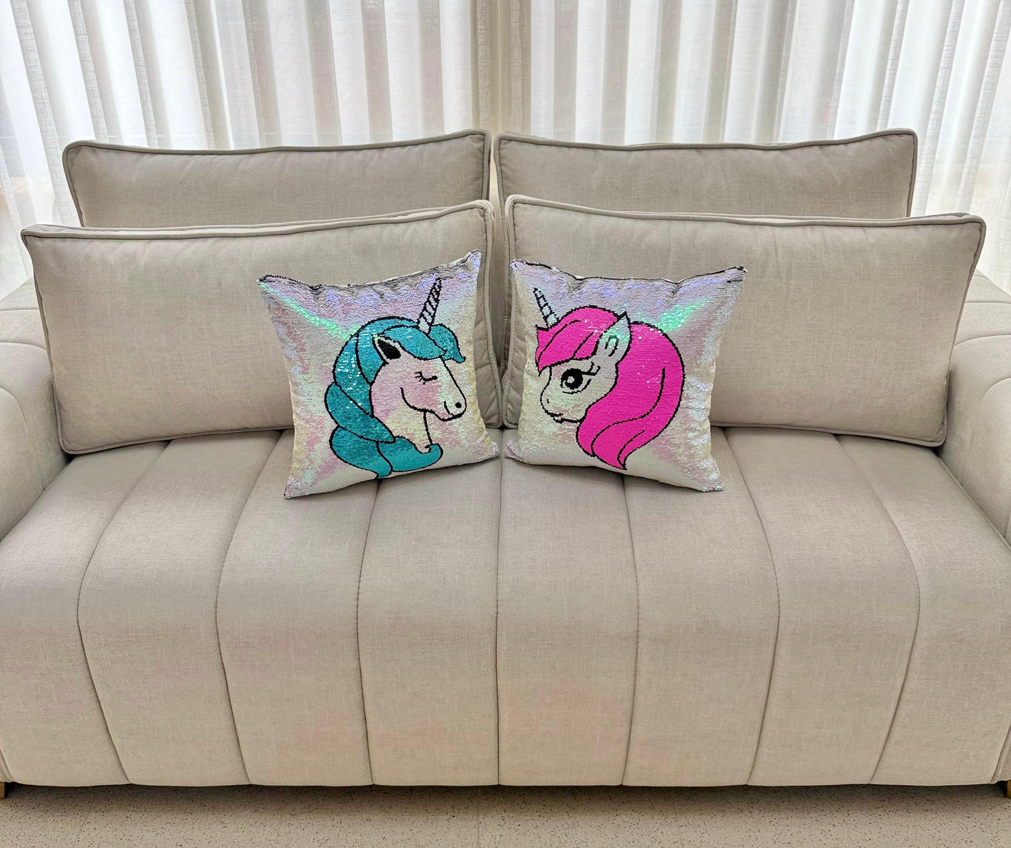 Forro de Cojín Lentejuelas Unicornio Doble Faz 40x40cm Kingo